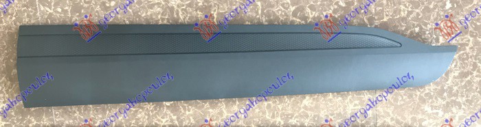 FRONT DOOR MOULDING